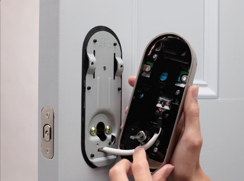 آیا قفل‌های دیجیتال بر روی انواع درب قابلیت نصب دارد؟