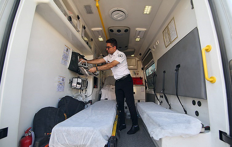 حادثه واژگونی ون در بصره ( مصدوم شدن 15 ایرانی )