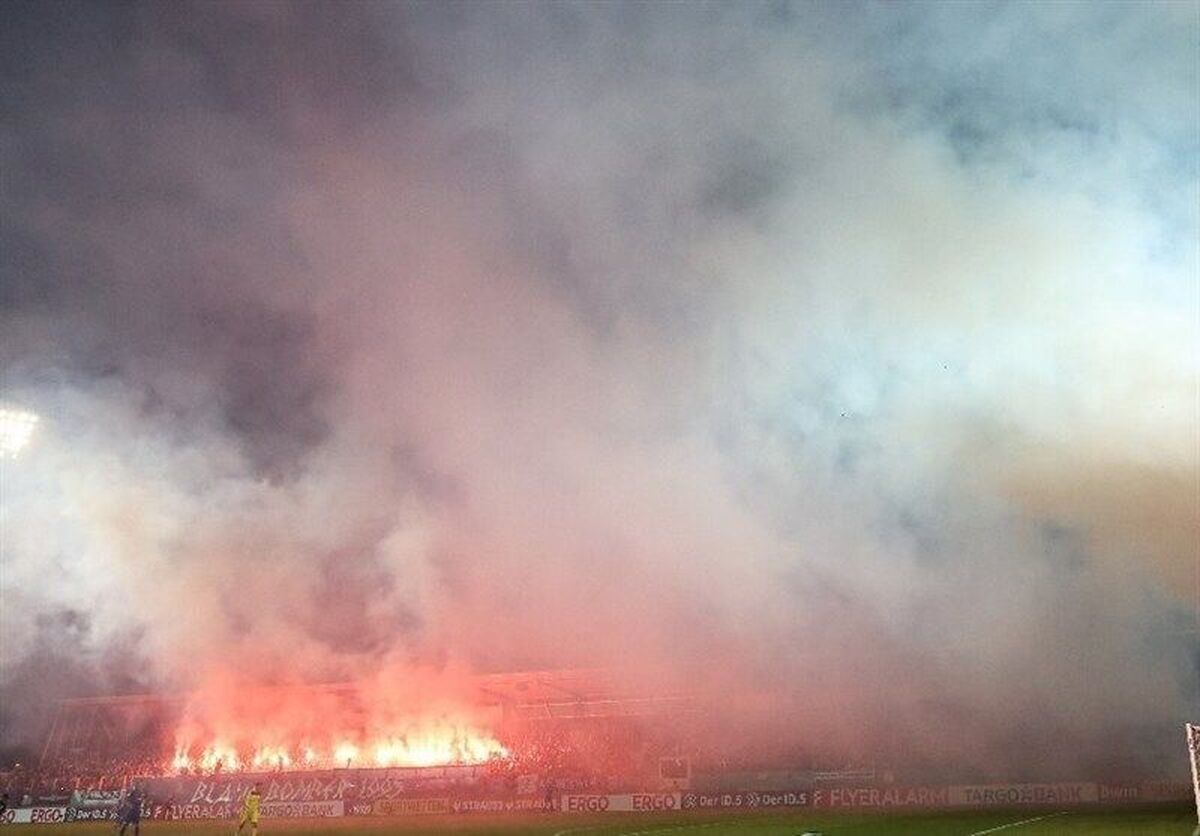 آتش زدن استادیوم حریف بعد از باخت در دربی! + فیلم