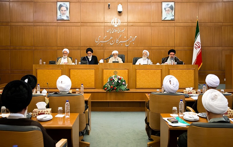 نتایج بررسی داوطلبان مجلس خبرگان فردا اعلام می‌شود