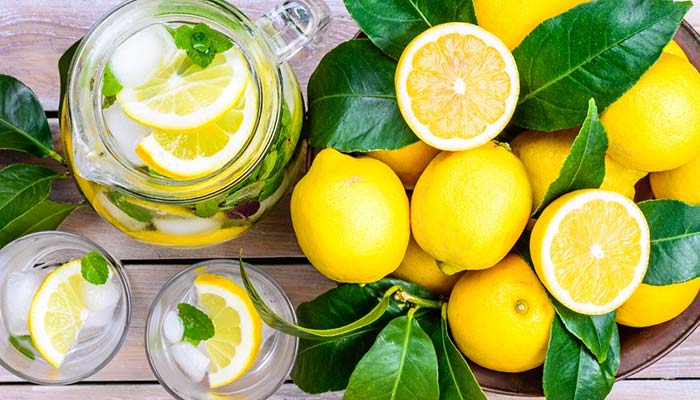 ۱۱ دلیل برای اینکه بدانید باید لیمو را در رژیم غذایی‌تان قرار دهید؟