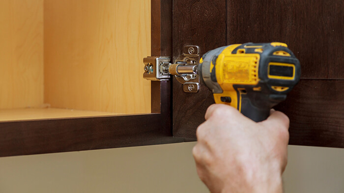 طریقه نصب لولا گازور ۱۸۰ درجه