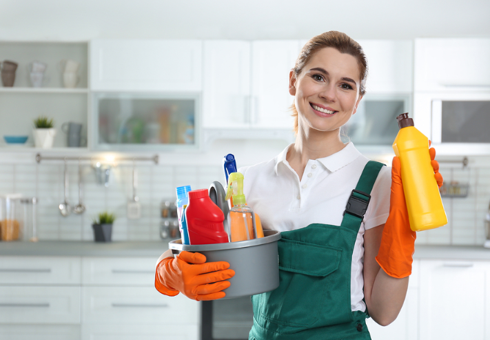 بهترین ماده تمیز کننده کابینت