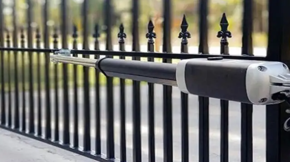 جک هیدرولیک یا جک الکترومکانیکی