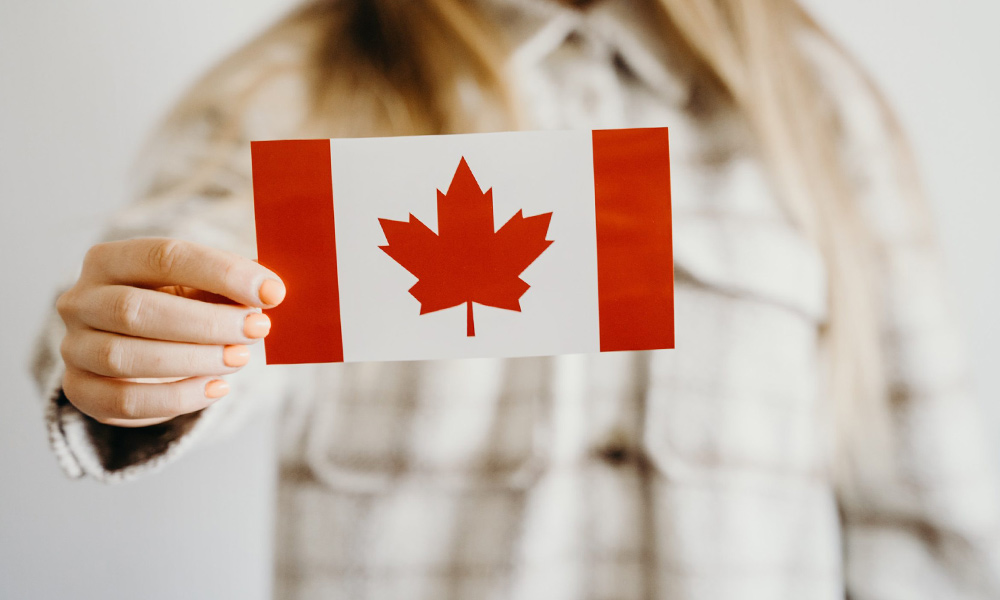 آشنایی با مزایا و معایب زندگی در کانادا