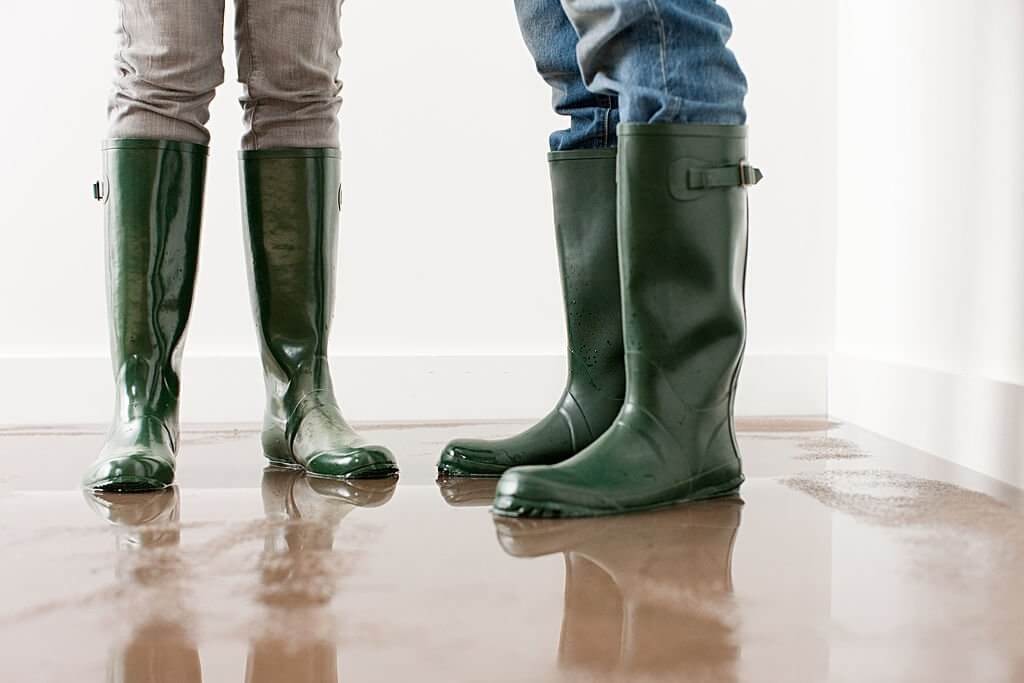 معرفی انواع چکمه پلاستیکی ایمنی یونکس