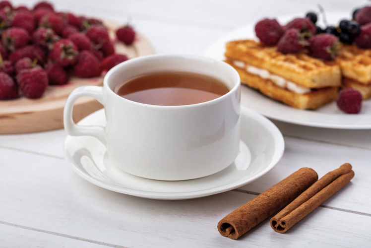 فواید شگفت انگیز چای دارچین