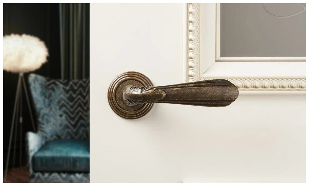 انتخاب بهترین رنگ دستگیره برای درب های مختلف