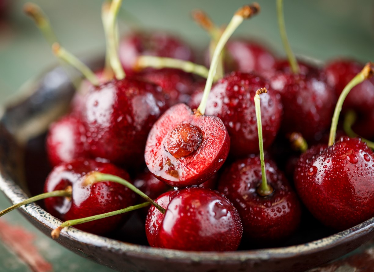 گیلاس میوه ای سرشار از انرژی