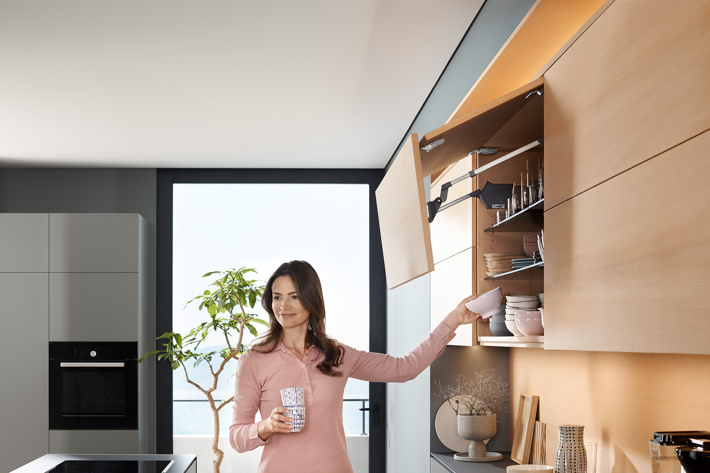 چگونه جک کابینت گازی را باز کنیم ؟